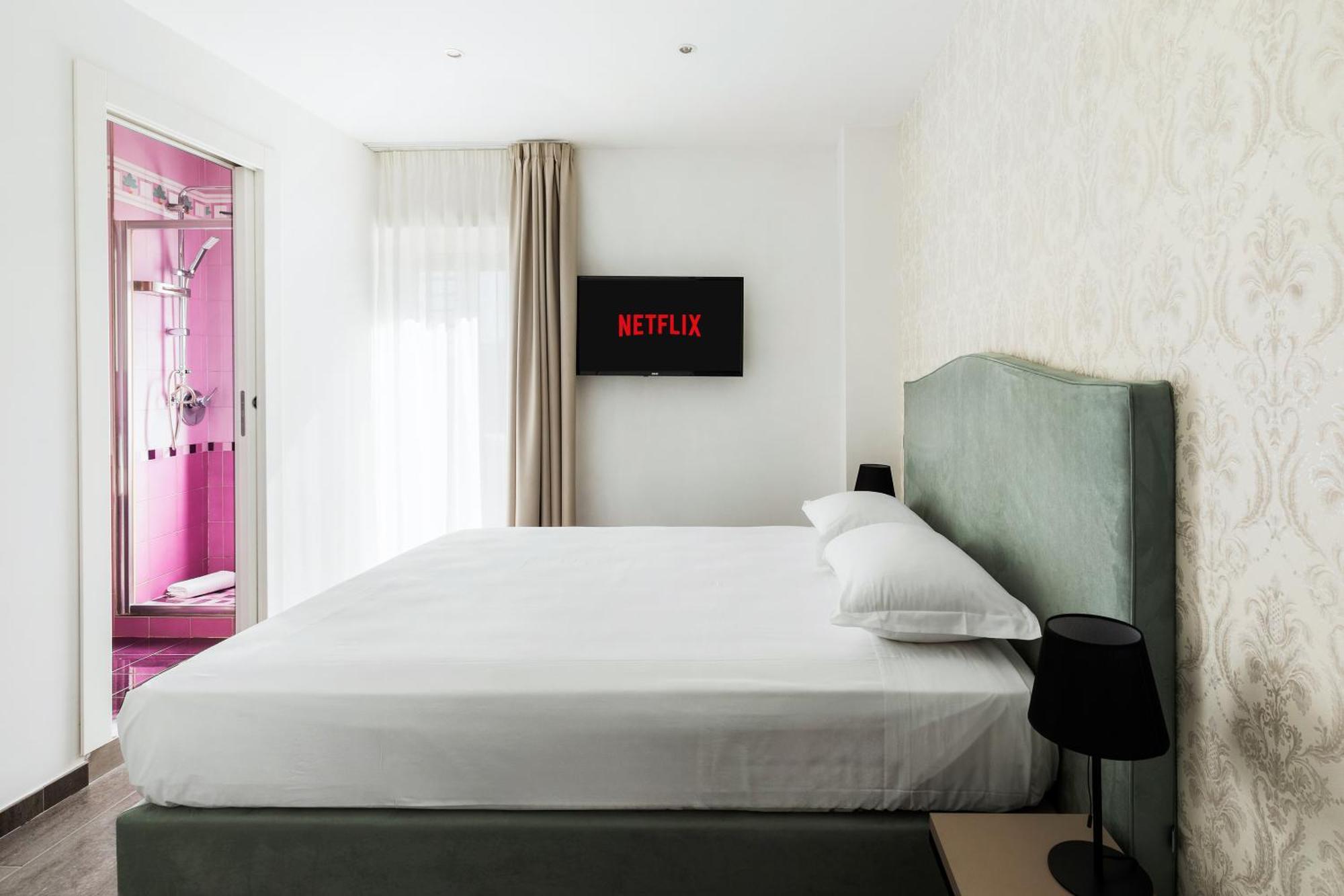 Adelante Rooms San Giovanni Рим Экстерьер фото