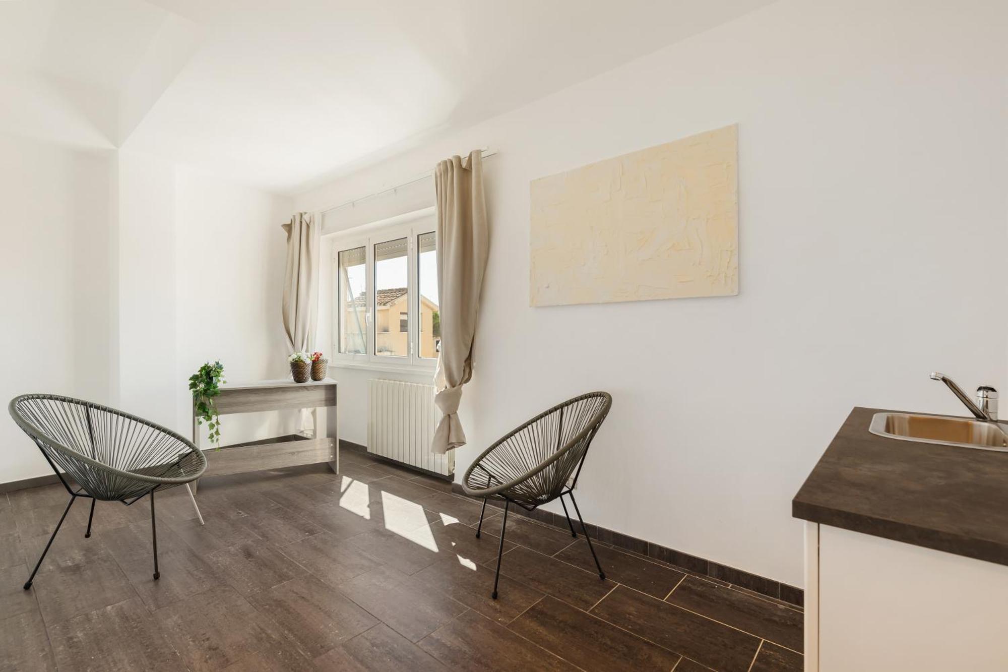 Adelante Rooms San Giovanni Рим Экстерьер фото